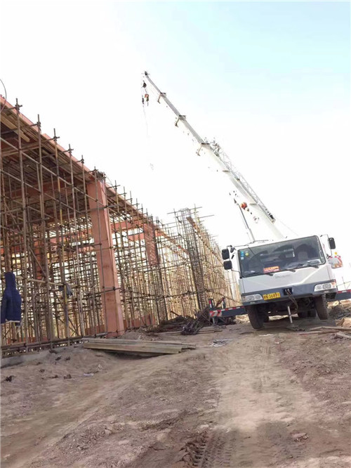 塔河县吊车作业的安全注意事项有哪些？